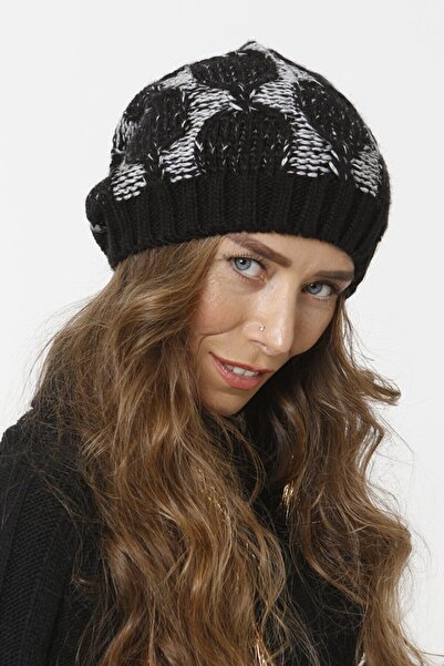 Vemod Vanilla Pompom Knitwear Knitted Beanie - Black