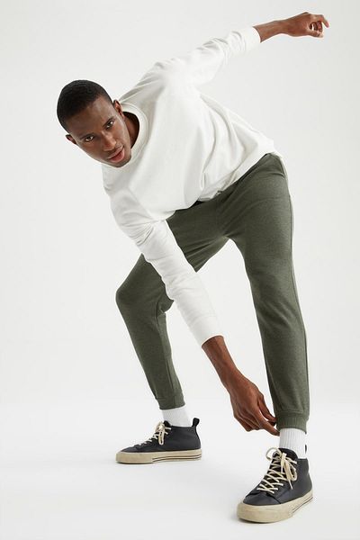 DeFacto Slim Fit Basic Jogger Sweatpants