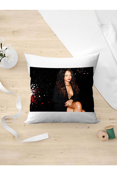 Panorama Ajans Μαξιλαροθήκη Rihanna Beautiful Concert Outfit