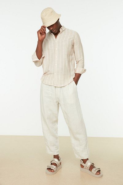 Trendyol Collection Gestreiftes Slim Fit Hemd – Knopfkragen, TMNSS22GO0028