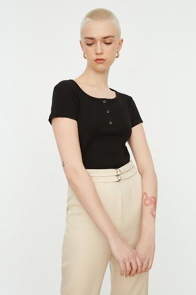 Trendyol Collection Μαύρο-Γκρι Snap Λεπτομερής πλεκτή μπλούζα 2 συσκευασιών με κορδόνι TWOSS22BZ0739