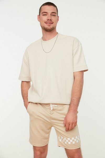 Kolekcia Trendyol Béžové pánske šortky Regular Fit TMNSS21SR0140