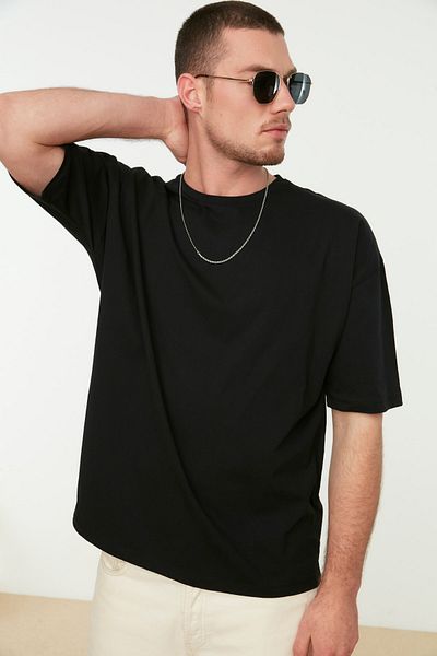 Trendyol Collection Oversize Black Cotton T-Shirt - Text Printed TMNSS22TS0567