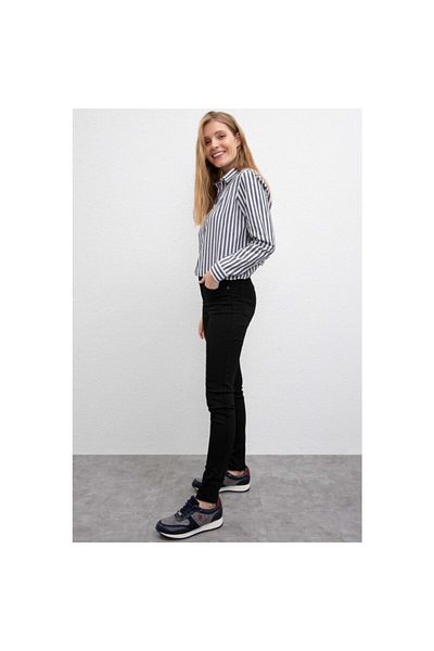 Livik Pantaloni negri, extra skinny, blugi