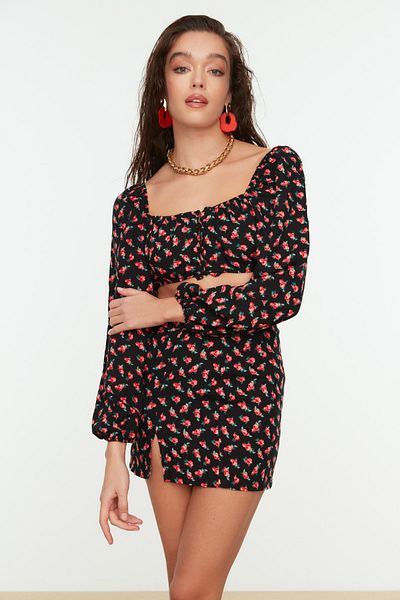 Trendyol Collection Blumendruck, gewebte Bluse mit Ballonärmeln, Strandrock-Anzug TBESS21AU0222