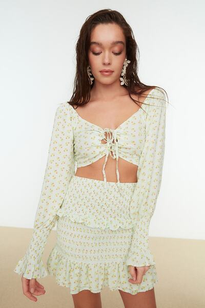 Trendyol Collection Σετ φούστα με λουλουδάτο μοτίβο υφαντό βολάν TBESS21AU0172