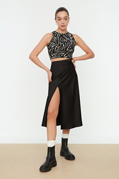 Trendyol Collection Černá zvířecí potištěná ohlávka s výstřihem pružná pletená halenka TWOSS22BZ0879