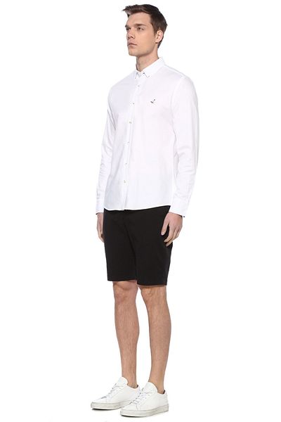 Beymen Club Schwarze Shorts mit normaler Taille und schmaler Passform