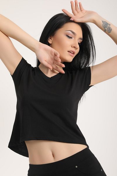 MD trend Tricou negru din bumbac pieptănat cu mânecă scurtă, cu decolteu în V, Mdt6224