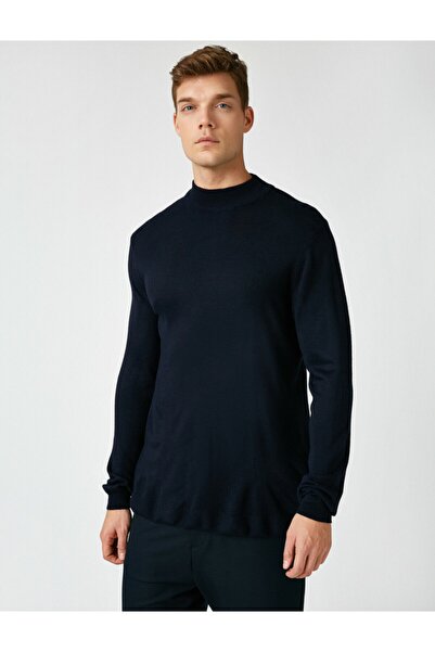 Koton Marineblaues, langärmeliges Baumwoll-T-Shirt mit hohem Kragen für Herren