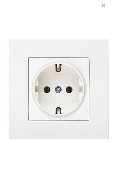 VİKO Karre Grounded Socket + Frame (white)