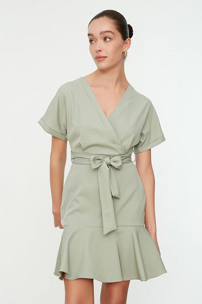 Trendyol Collection Μίνι υφαντό φόρεμα με ζώνη δυόσμου υφαντό με βολάν TWOSS20EL0944