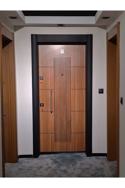 Tezdoor Çelik Kapı Siyah Çelik Kapı Çizgili Düz Model Daire Kapısı, Tırnaklı Sistem Sağ Açılım