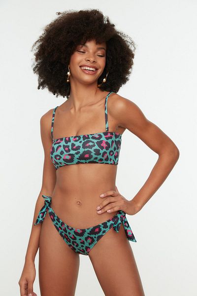 Trendyol Collection Színes leopárd mintás nyakkendő részletes bikini alsó rész TBESS22BA0021