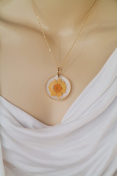 maycollection Epoxy Orange Real Daisy Gold Chain Necklace