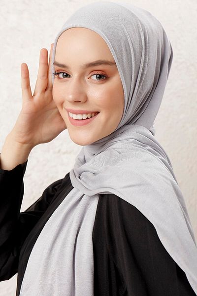 Tachnisa Gray Combed Shawl