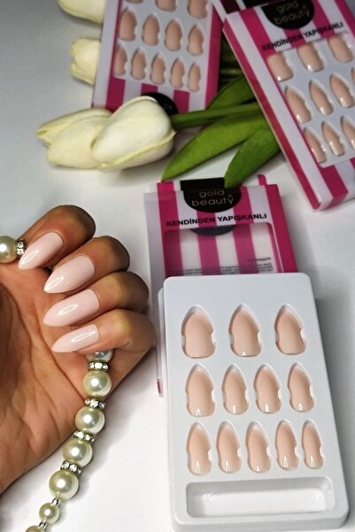 Gold Beauty Kendinden Yapışkanlı Tak ve Çık Badem Tırnak