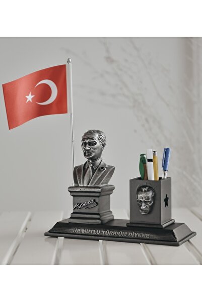 Gift Garden Atatürk Temalı Bayraklı Kalemlikli Özel Tasarım Biblo