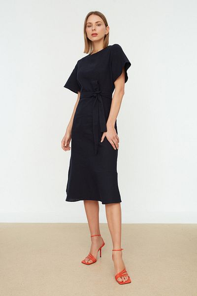 Trendyol Collection Sötétkék öves Flounce szőtt ruha TWOSS22EL1133