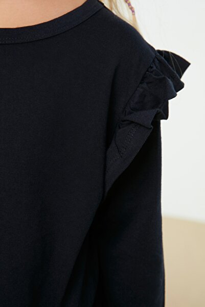 TRENDYOLKIDS Sötétkék-szürke 2 csomagos lány kötött póló zsebekkel és fodrokkal TKDAW22TS0115