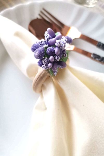 Emtory Home 6 Pieces of Bud Flowering Natural Wooden Napkin Rings