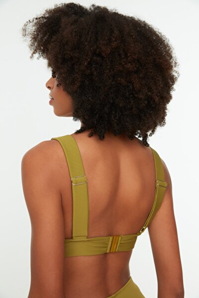 Trendyol Collection Μπικίνι με πράσινη υφή, μακρύ τρίγωνο, TBESS22BU0017