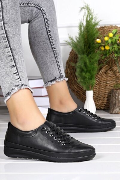 PUNTO Kadın Günlük Ortopedik Deri Ayakkabı Siyah Taba