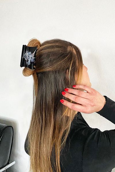 TAKIŞTIR مشبك مزلاج منقوش بالزهور