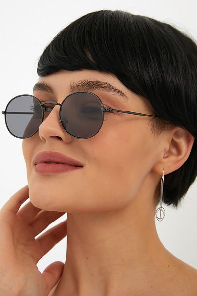 ModaLand Women's Black Metal Framed Ellipse Model Sunglasses