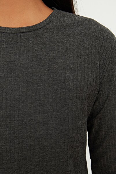 Trendyol Collection Anthracite Lace Detailed Knitted Pajamas Set THMAW21PT0197