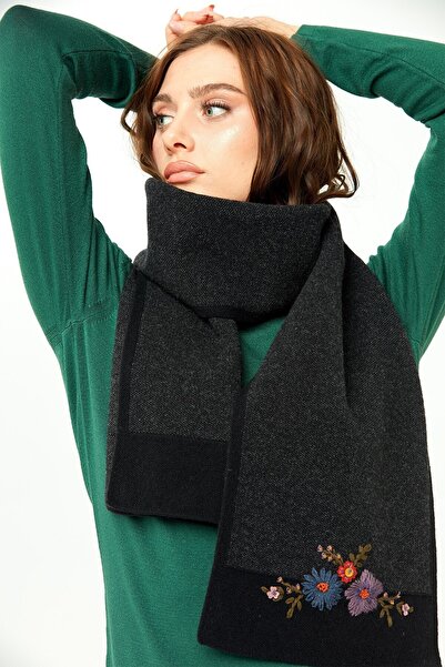 Desen Triko Kadın Nakış Işlemeli Saf Yün Kaşkol 02421155 Siyah