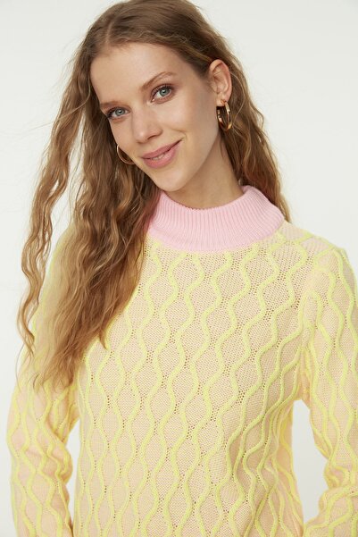 Trendyol Modest Pullover - Gelb - Regular Fit