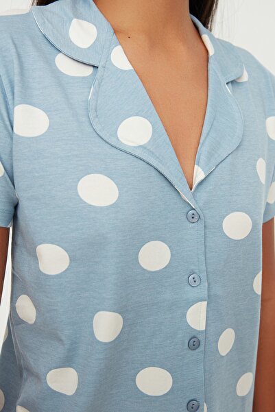 Trendyol Collection Modré puntíkované 100% bavlněné tričko a šortky na spaní – THMSS20PT0077