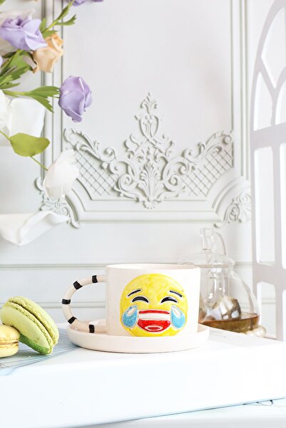ada mia seramik كوب سيراميك مصنوع يدويًا مع شخصية رموز تعبيرية تبكي عندما تبك...
