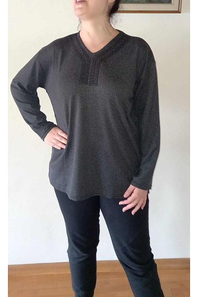 birsen içgiyim Oversize Mother Blouse with Embroidered Collar