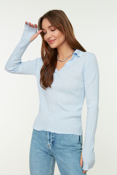 Trendyol Collection Világoskék ujjú, részletes pólógalléros kötöttáru pulóver TWOAW21KZ1113