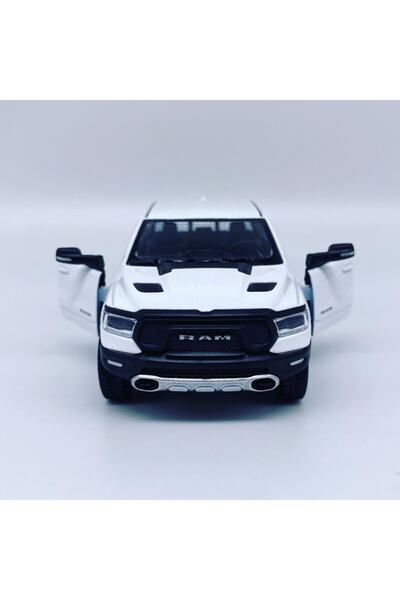 Kinsmart 1:46 Ölçek Ram 1500 (2019) Beyaz