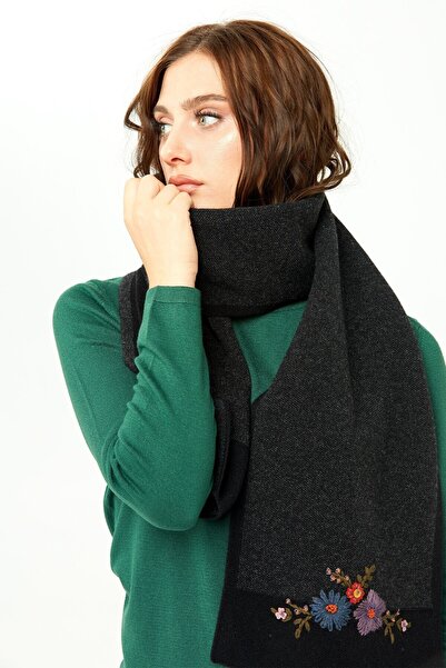 Desen Triko Kadın Nakış Işlemeli Saf Yün Kaşkol 02421155 Siyah