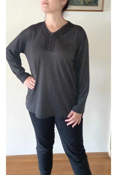birsen içgiyim Oversize Mother Blouse with Embroidered Collar
