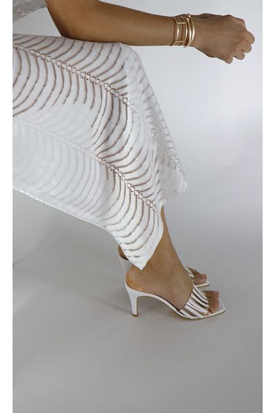 CHARLIE'SSHOES Cindy Women's White Striped Transparent Slippers