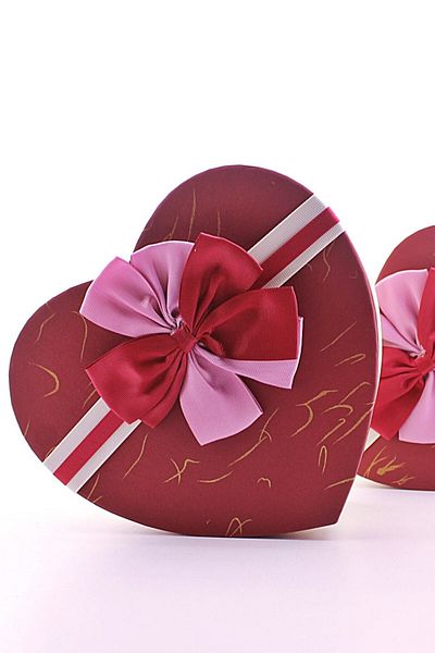 Deco Elit Set of 3 Heart Shaped Cardboard Box with Ribbon Red - Beige