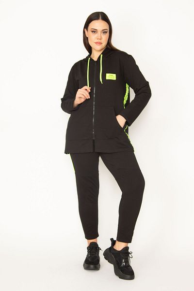 Şans Große Größen in Sweatsuit Set - Schwarz - Regular Fit