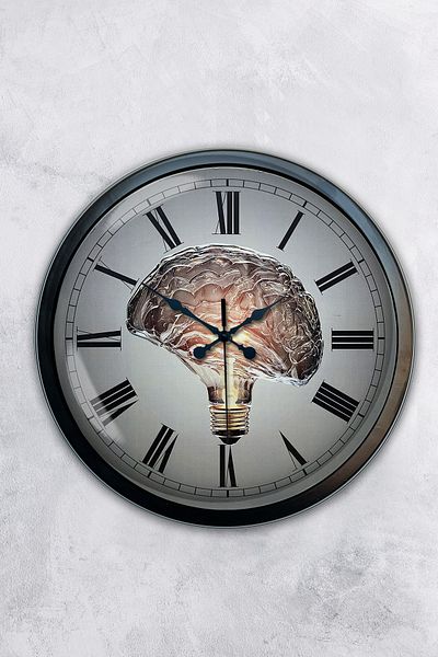 Kasva Concept Gift 40 cm Black Metal Brain Wall Clock