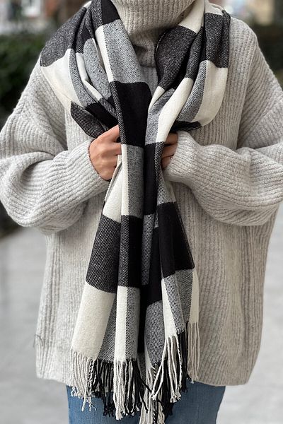 Novon Giyim & Aksesuar Unisex Stamp Textured Black Plaid Long Scarf with Fringed Ends