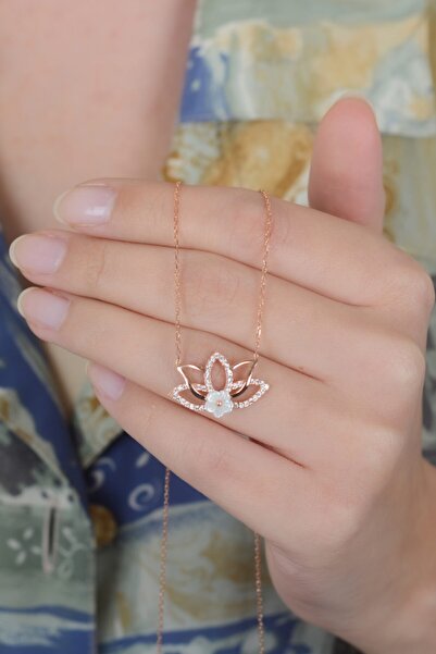 ESSARE 925 Ayar Gümüş Lale Motif Kadın Kolye