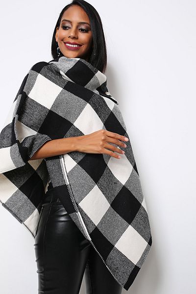 AVORWE Shawl Collar Sleeveless Black and White Knitwear Poncho