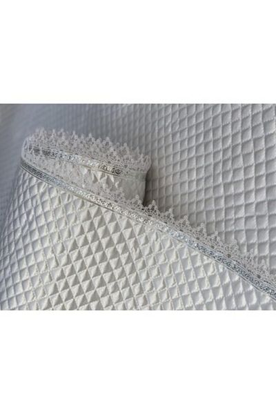 Evsay White In-Cabinet Quilted Laced Silver Handle Shelf Cover Width 50cm Length 9 Meters