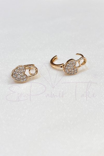 Esra Pamir Zirkon Taşlı Rose Gold Renk Kalp Küpe