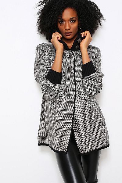 AVORWE Turtleneck Button Detail Black Knitwear Poncho