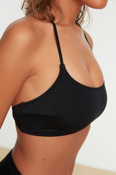 Trendyol Collection Černá Halter Neck Bikin Top TBESS22BU0275